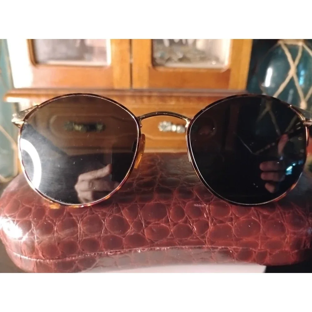 Giorgio Armani 163 825 49 19 135 Sunglasses Made Italy GA Logo Designer Vintage